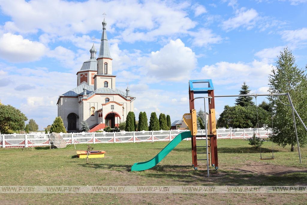 В Пинском районе вандалы растерзали соломенную инсталляцию в честь хлеборобов