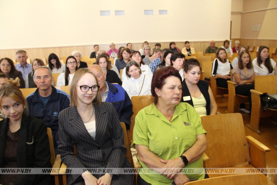 Информгруппа во главе с Николаем Новаком встретилась с педагогами
