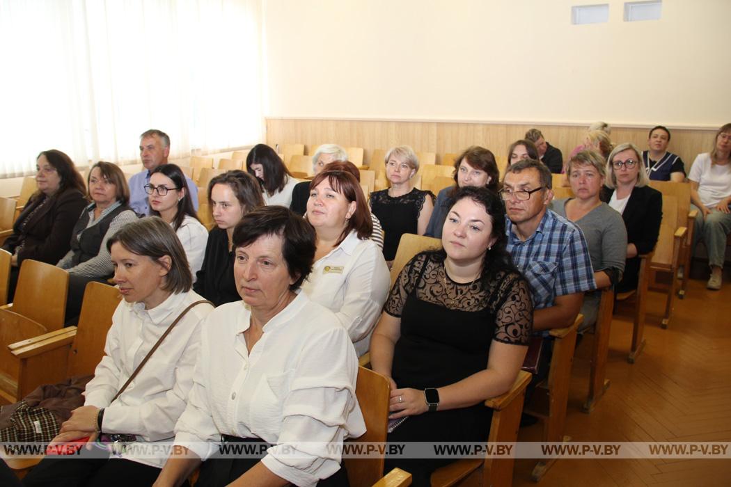 Информгруппа во главе с Николаем Новаком встретилась с педагогами