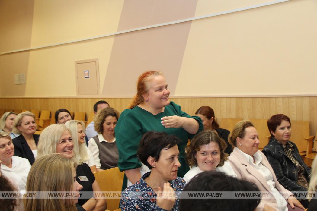 Информгруппа во главе с Николаем Новаком встретилась с педагогами
