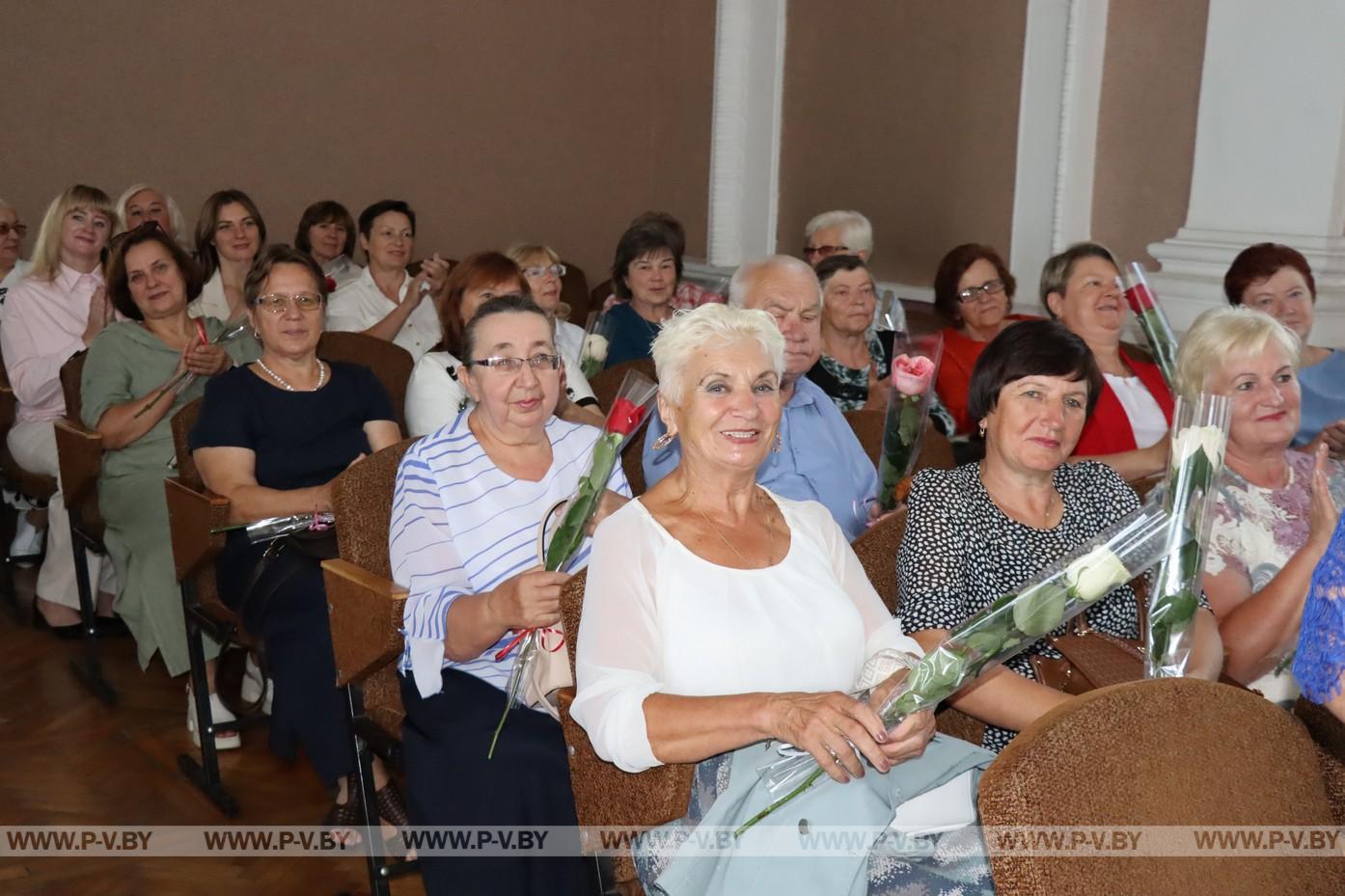 Диалог поколений: ветераны и молодежь встретились в Пинске