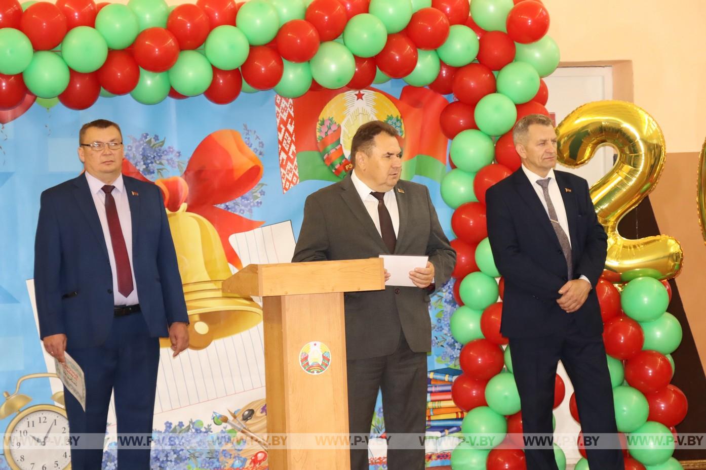 Первый звонок прозвенел для 145 учащихся Купятичской средней школы