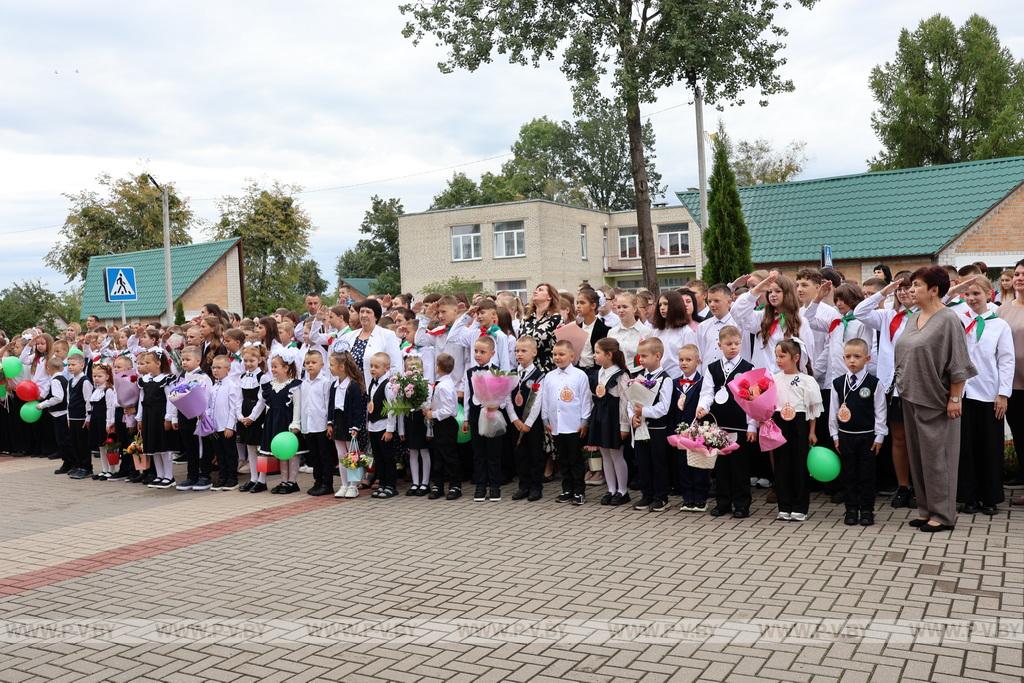 На Пинщине дали первый звонок на первый урок