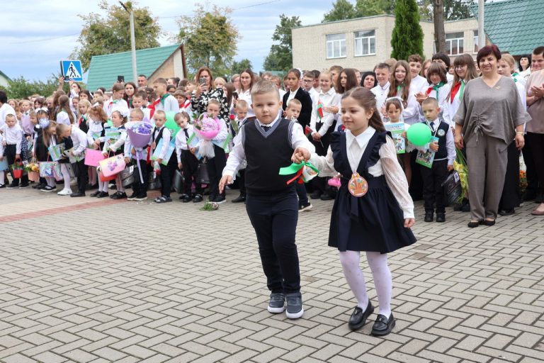 На Пинщине дали первый звонок на первый урок