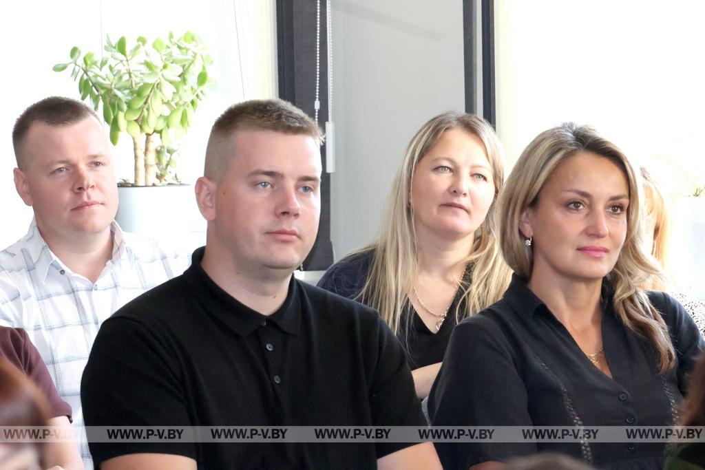 «Белая Русь» передала технику центру соцобслуживания Пинского района