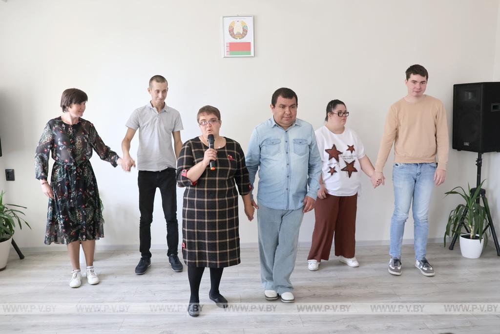 «Белая Русь» передала технику центру соцобслуживания Пинского района