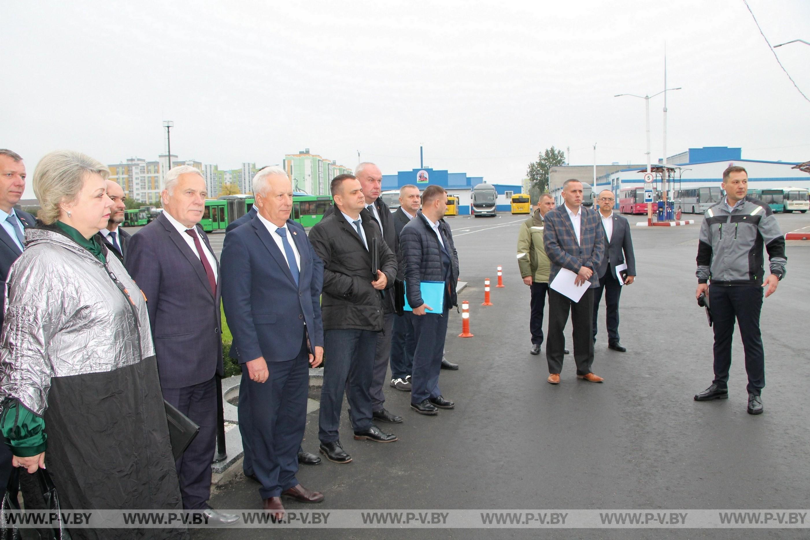 В Пинском автобусном парке прошел городской День охраны труда