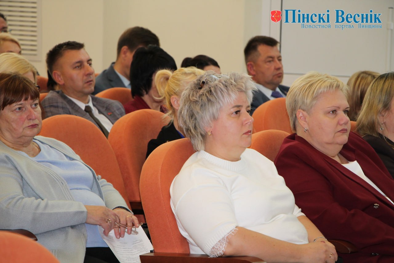 В горисполкоме обсудили воспитание и занятость детей
