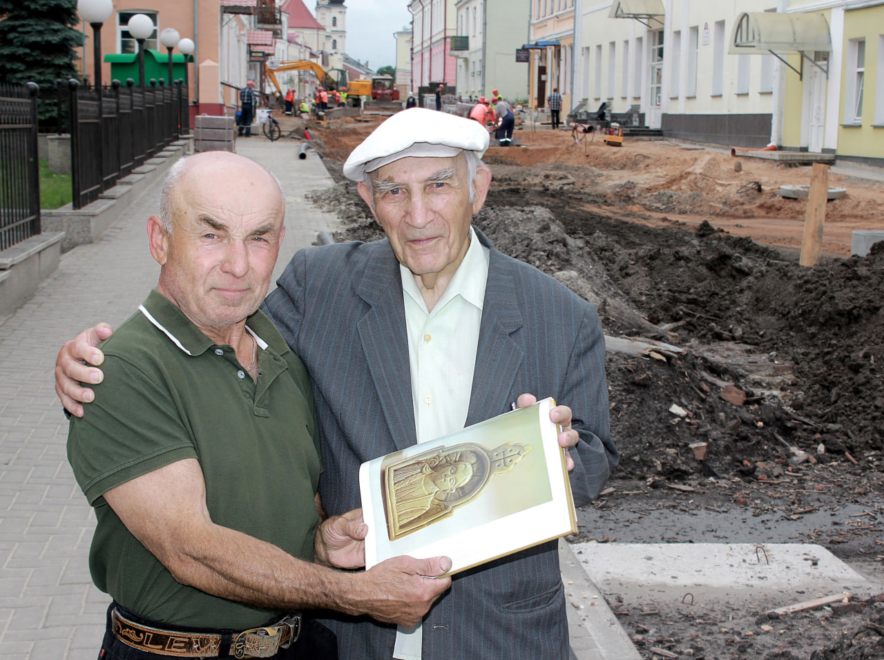 В музее «Берестье» открыта памятная доска к 95-летию археолога Петра Лысенко