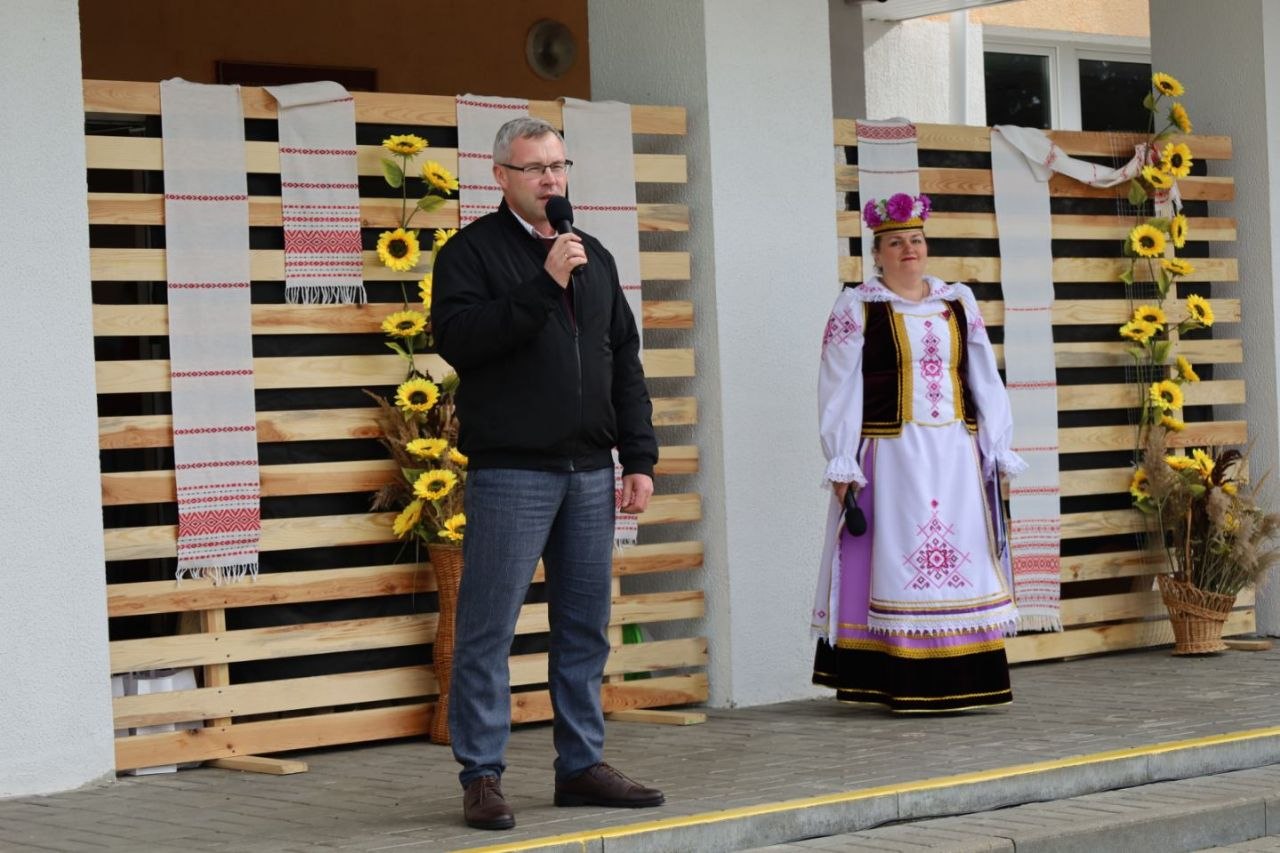 Весело и с размахом прошел день агрогородка Парохонск