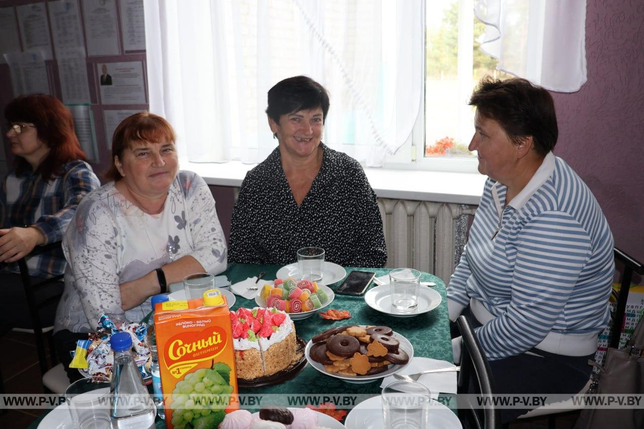 Тысячи звонков Погост-Загородской школы: были и ждут впереди