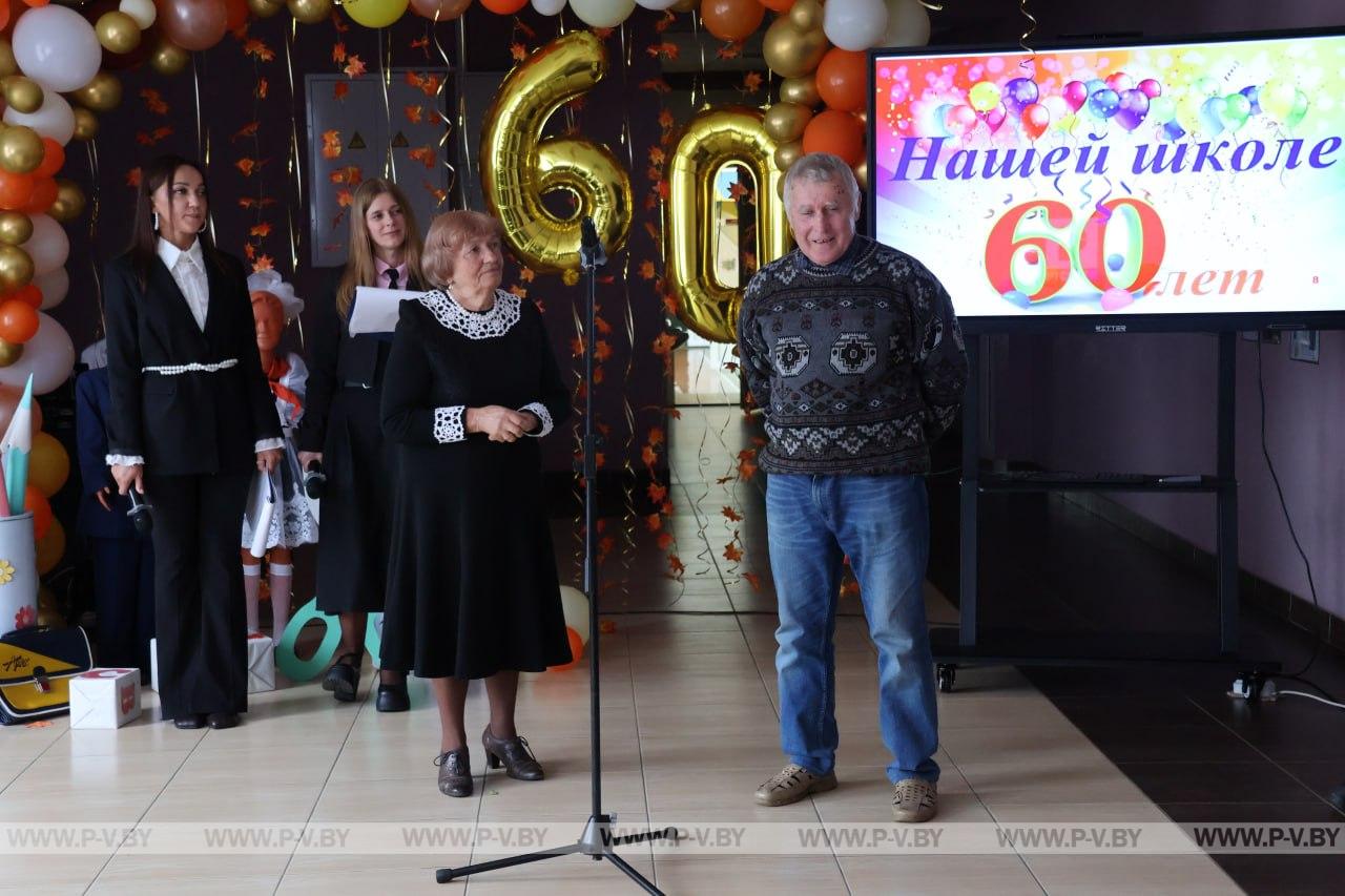 Тысячи звонков Погост-Загородской школы: были и ждут впереди