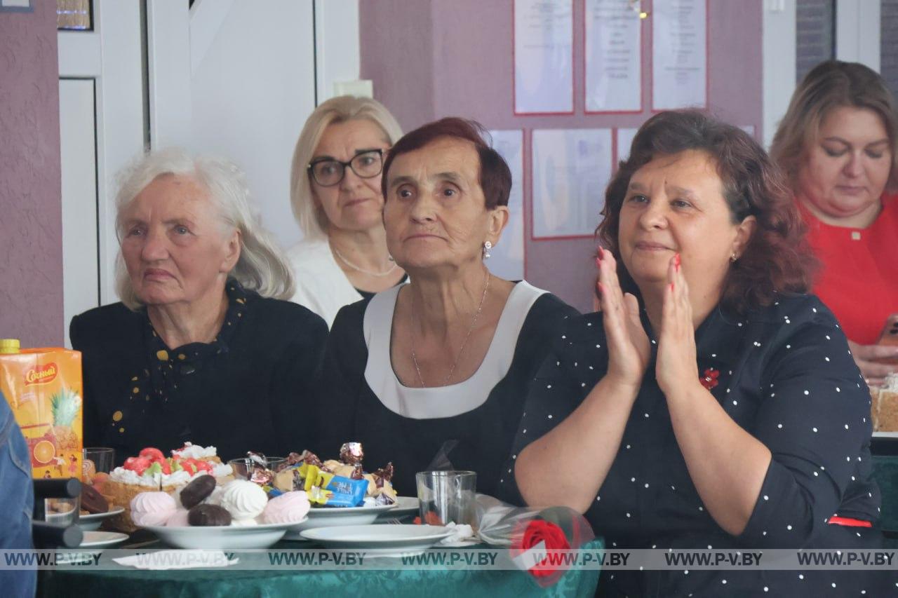 Тысячи звонков Погост-Загородской школы: были и ждут впереди
