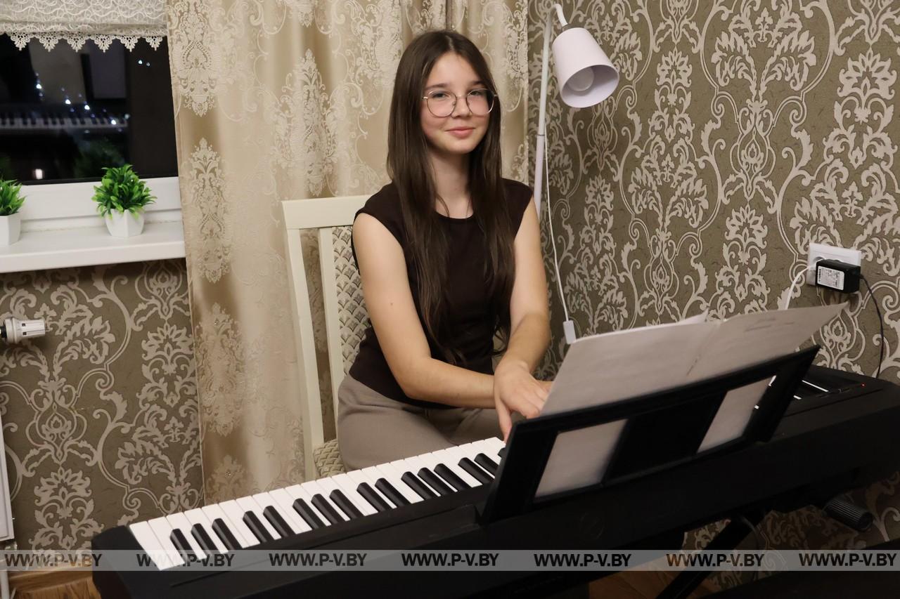 Пинчанка Галина Лопушко награждена орденом Матери