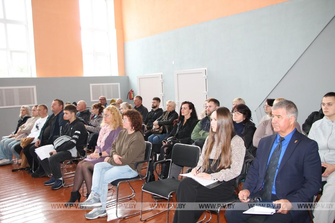 В единый день информирования информационно-пропагандистская группа горисполкома побывала в СДЮШОР № 5