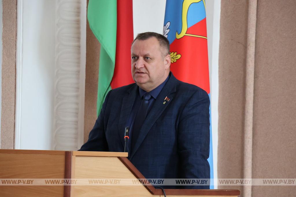 "Опыту и мудрости - поклон!" – пожилых людей чествовали в Пинском райисполкоме
