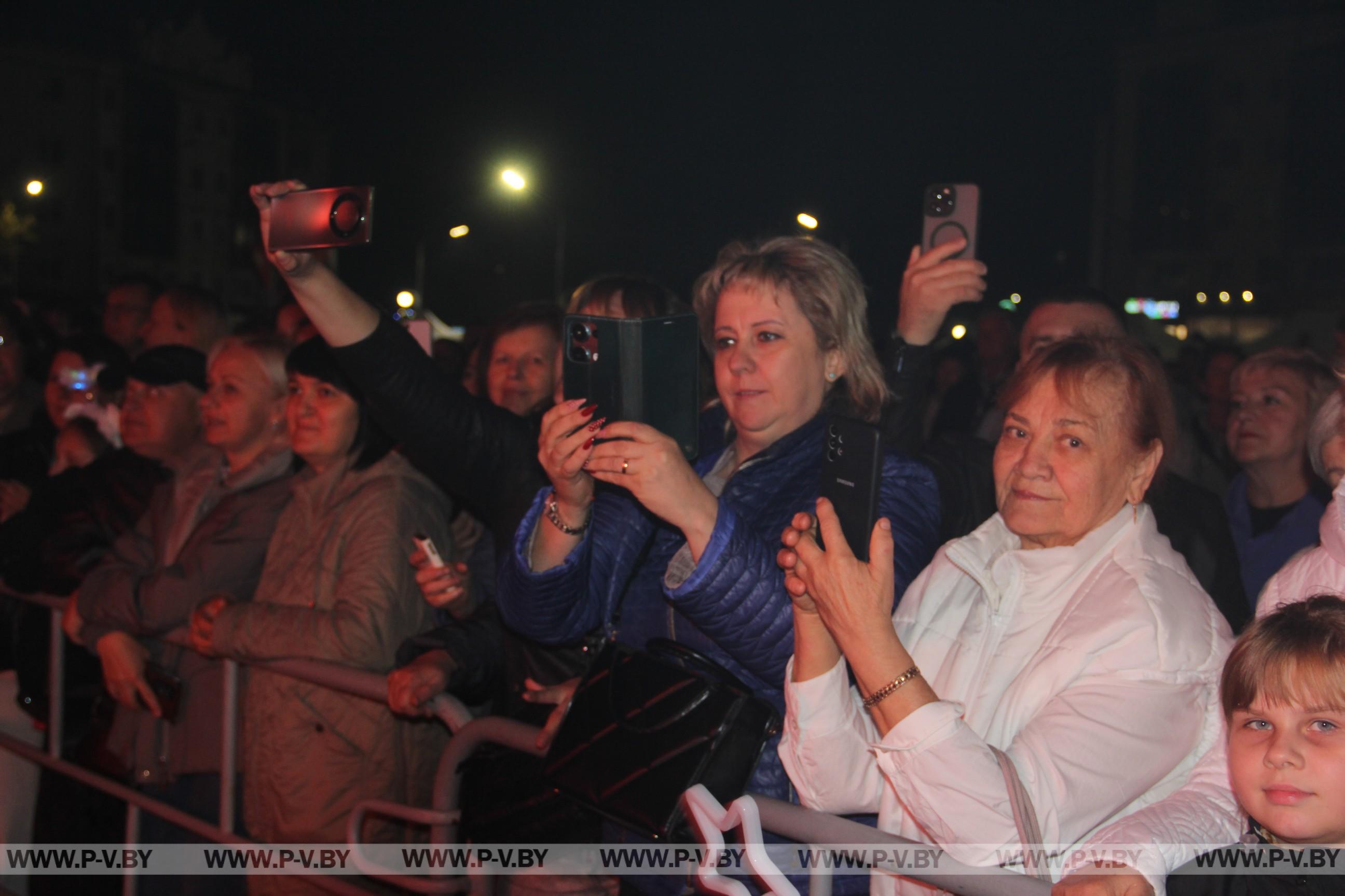 Руслан Алехно выступил на главной сцене Пинска