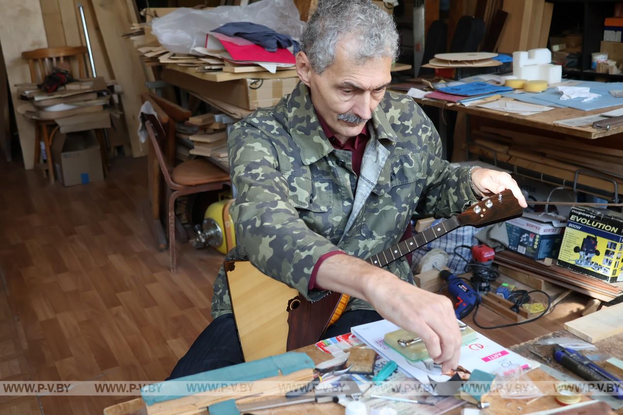 Руслан Макаревич: 35 лет с народными инструментами