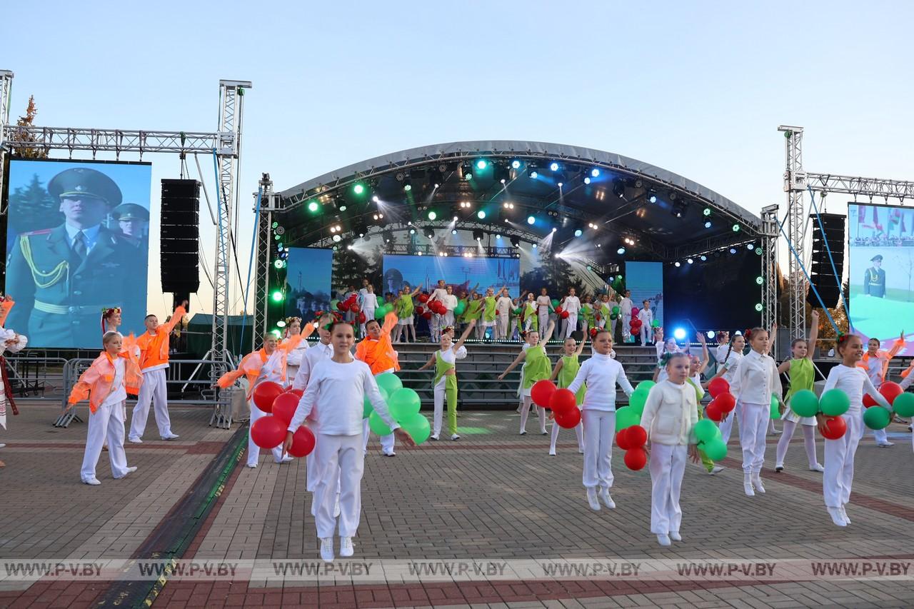 Пинск отметил 929-й день рождения! Яркие краски праздника
