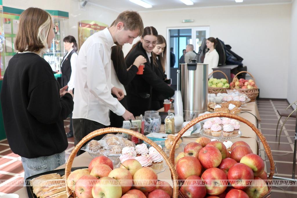Молодёжь Пинского района получила урок успеха