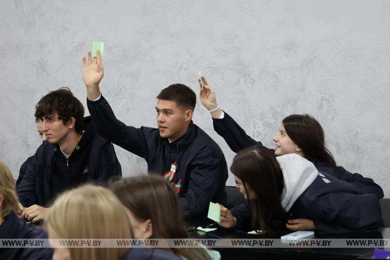 В Пинске приняли эстафету областного патриотического марафона «Первый регион. Сила в единстве»