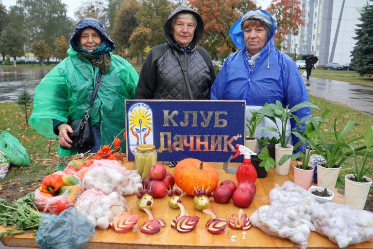 В Пинске прошла выставка-ярмарка «Яркий мир земледельцев Пинщины-2026»