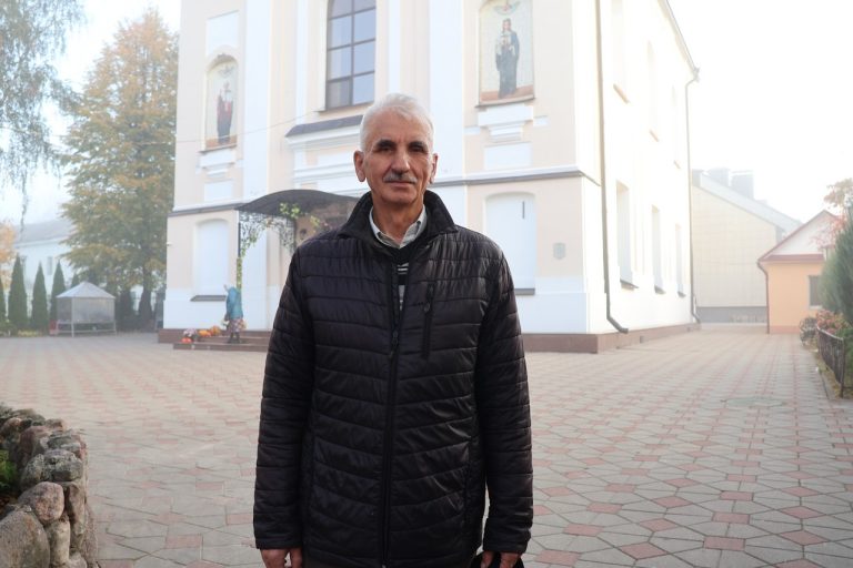 Петь во славу Божью