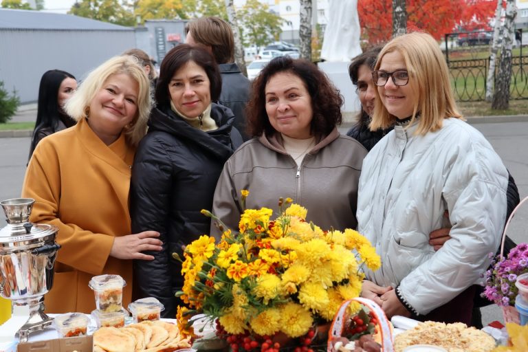 В Пинском межрайонном родильном доме отметили День матери