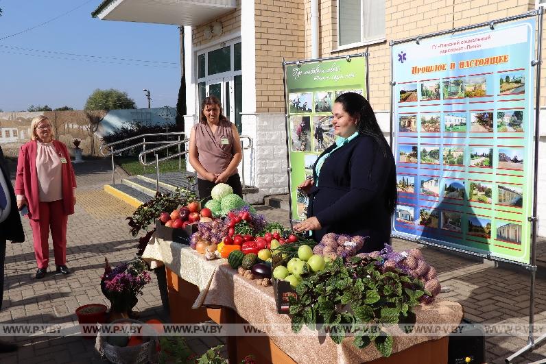 В социальных пансионатах Пинского района отметили День пожилых людей