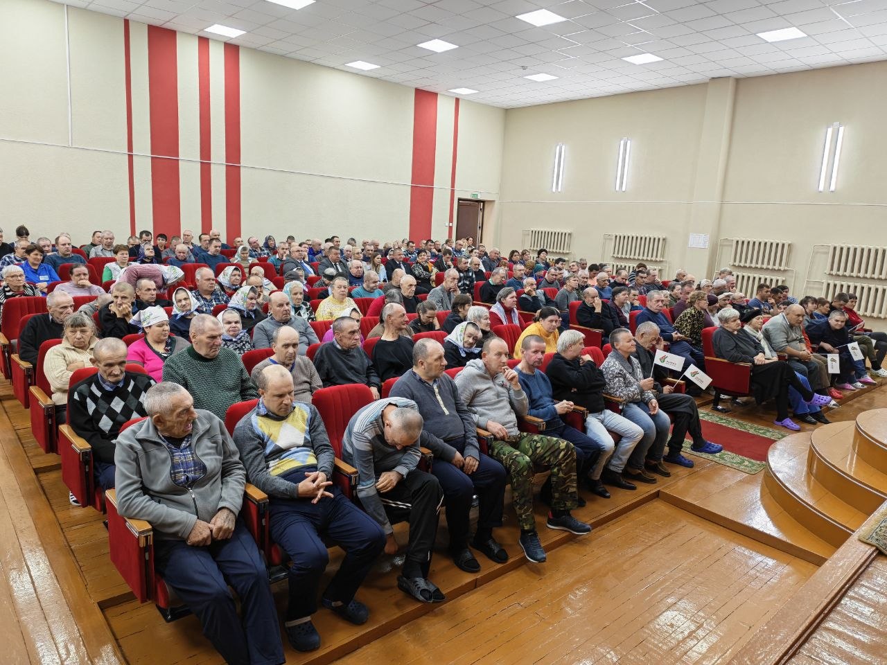 С уважением и заботой о пожилых в «Меречанке»