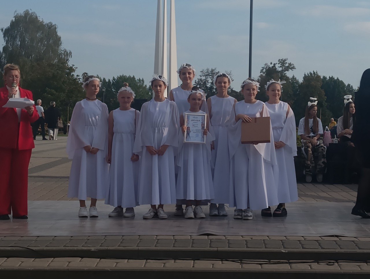Уличные артисты на фестивале