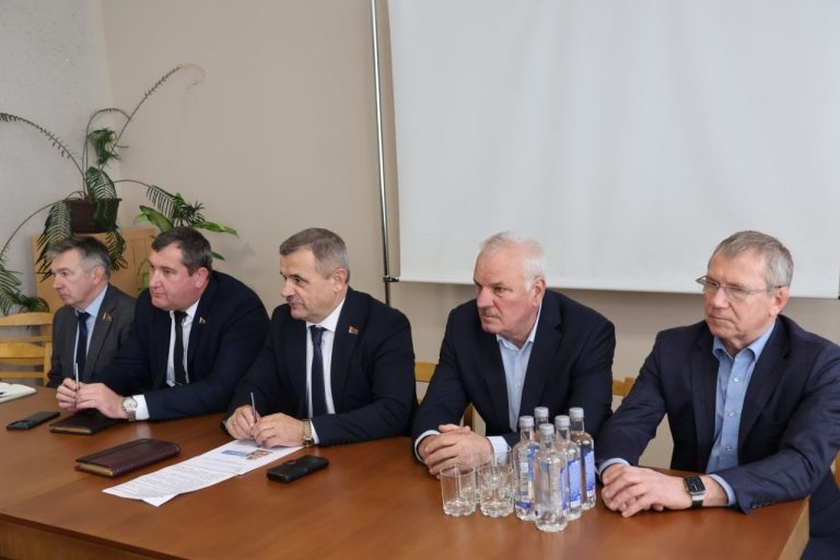 Пинск: диалог о семье и ответственности Пинск: диалог о семье и ответственности