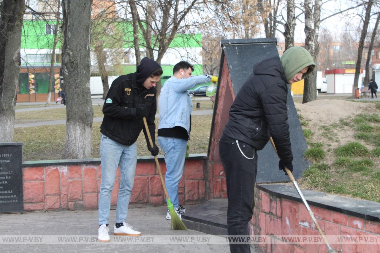 Поляна партизанской славы: молодежь помнит! Поляна партизанской славы: молодежь помнит!