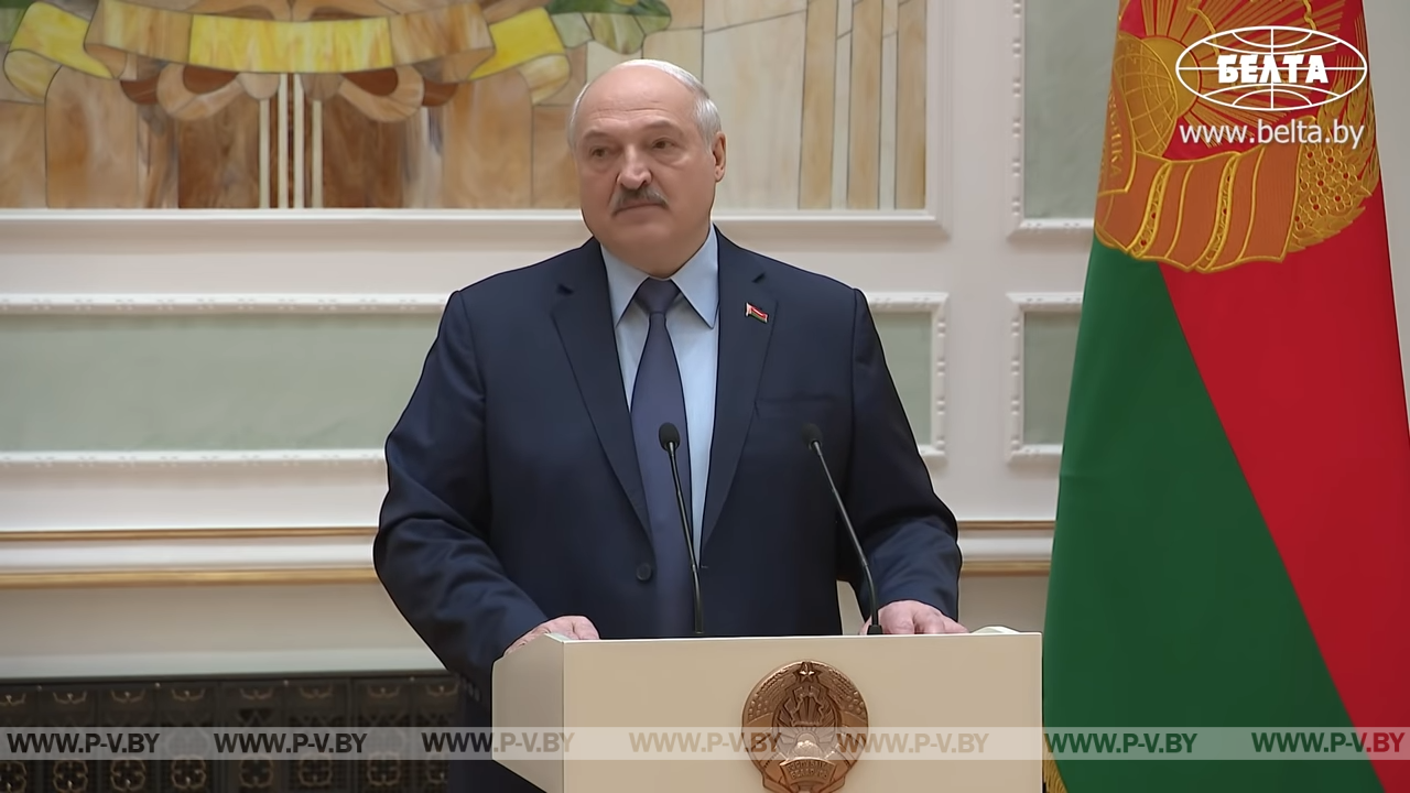 Лукашенко: Вы, читая всякие каналы, письма, которые вам присылают, прочитали – и забыли! Лукашенко: Вы, читая всякие каналы, письма, которые вам присылают, прочитали – и забыли!