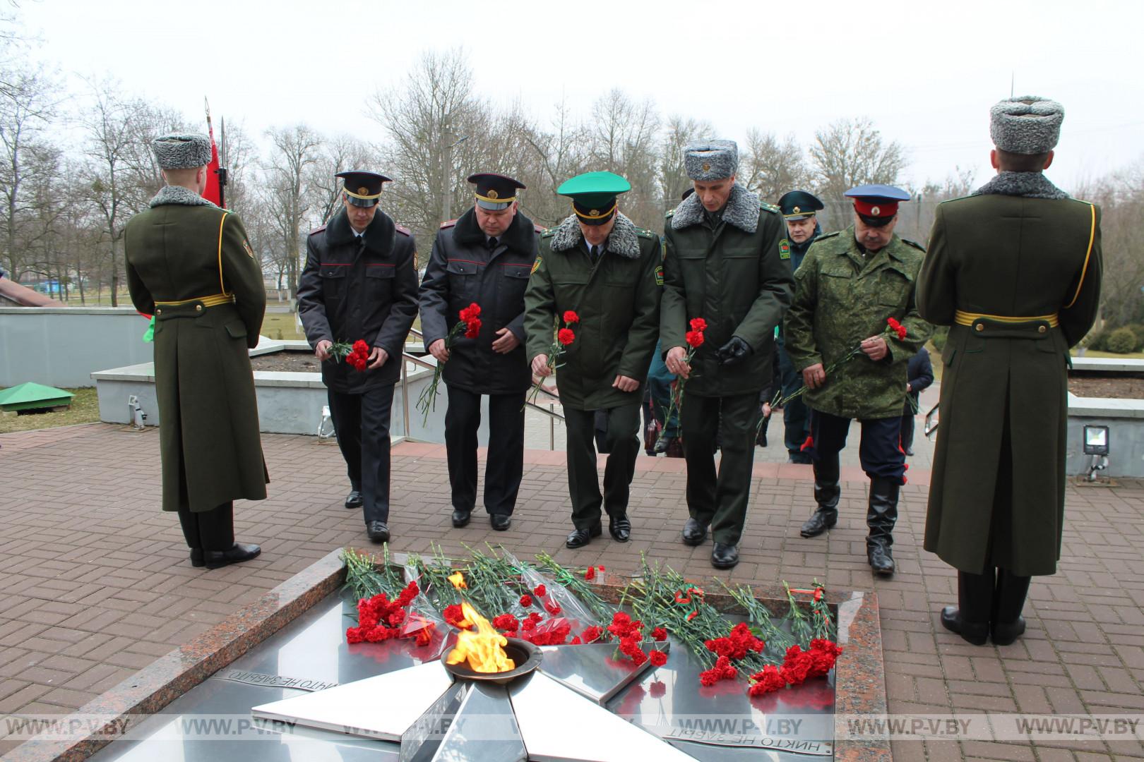 23 февраля – День защитников Отечества и Вооруженных Сил Республики Беларусь